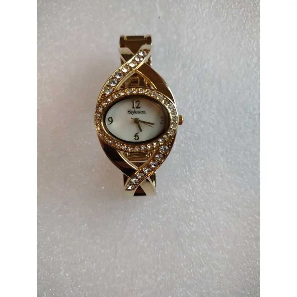 Women Watch Gold Tone Oval Crystal Bracelet Rhinestone Bangle Needs Battery Vtg